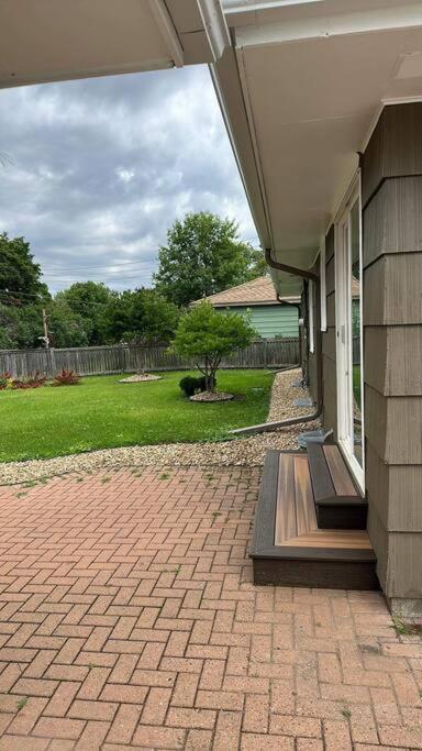 Beautiful Luxury Home Freshly Renovated With Big Yard, Seating & Grill Pad Cottage Grove Exteriör bild